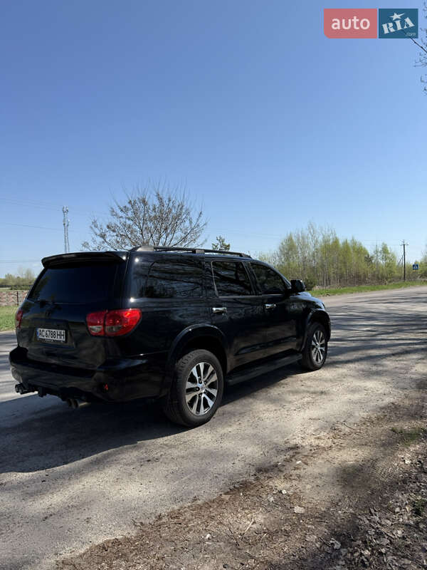 Внедорожник / Кроссовер Toyota Sequoia 2008 в Луцке