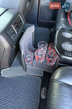 Внедорожник / Кроссовер Toyota Sequoia 2008 в 