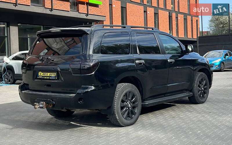 Внедорожник / Кроссовер Toyota Sequoia 2008 в Черновцах