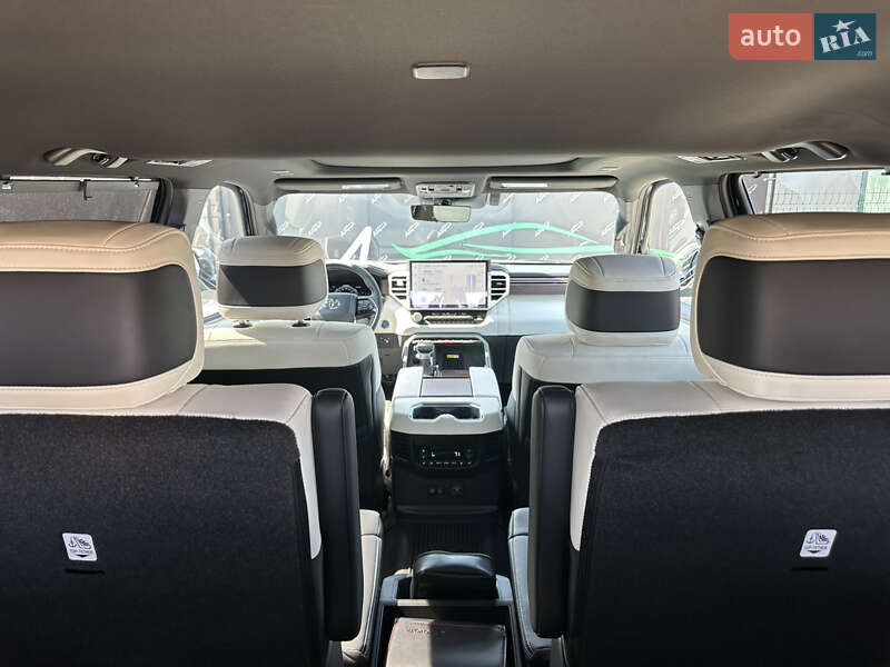 Внедорожник / Кроссовер Toyota Sequoia 2023 в Киеве