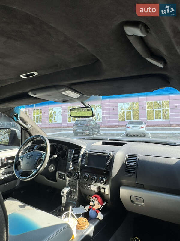 Внедорожник / Кроссовер Toyota Sequoia 2007 в Одессе