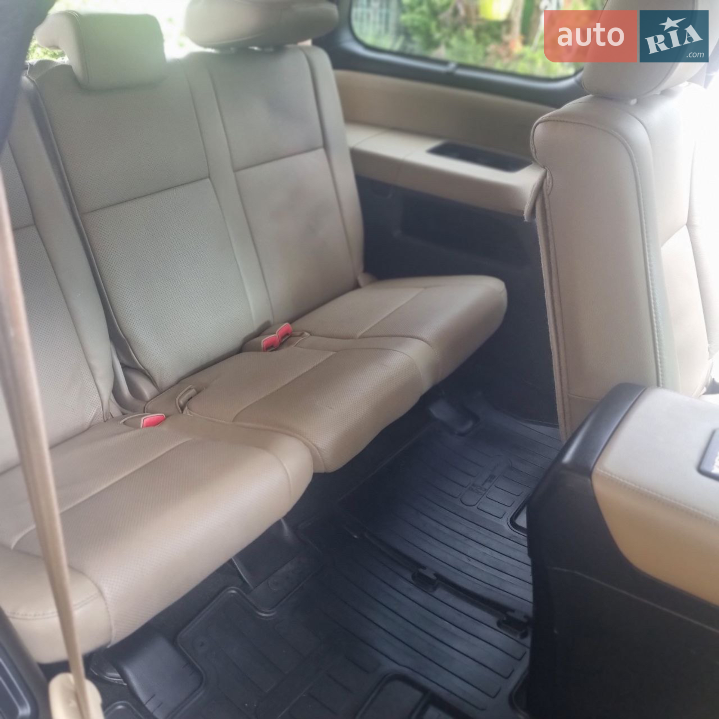 2014 Toyota Sequoia - мініатюра 10