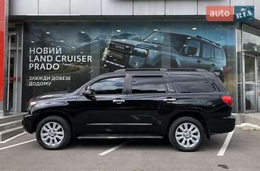 Позашляховик / Кросовер Toyota Sequoia 2008 в 