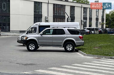 Внедорожник / Кроссовер Toyota Sequoia 2005 в 