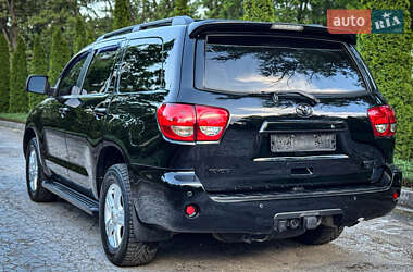Позашляховик / Кросовер Toyota Sequoia 2008 в 