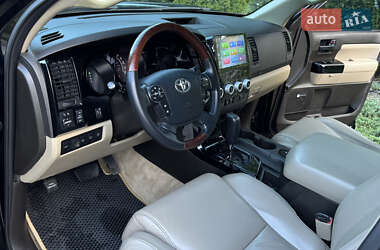 Позашляховик / Кросовер Toyota Sequoia 2008 в 