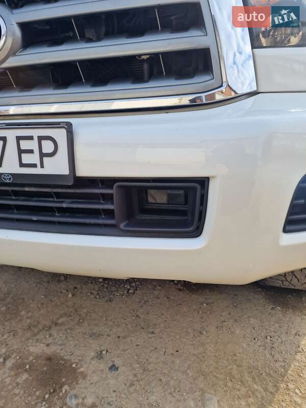 Внедорожник / Кроссовер Toyota Sequoia 2015 в Черновцах