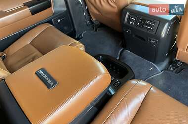 Внедорожник / Кроссовер Toyota Sequoia 2008 в 