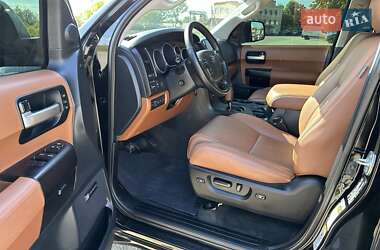 Внедорожник / Кроссовер Toyota Sequoia 2008 в 
