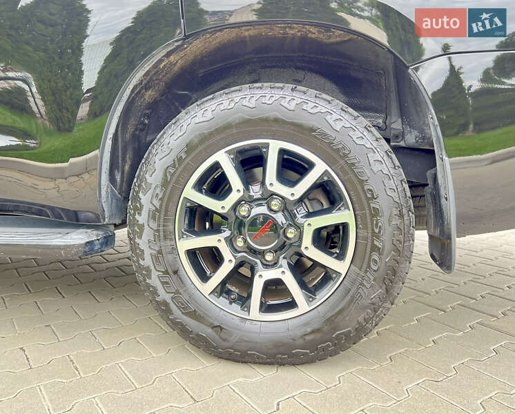 Внедорожник / Кроссовер Toyota Sequoia 2015 в Киеве