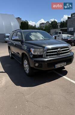 Позашляховик / Кросовер Toyota Sequoia 2010 в 