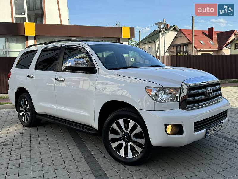 Toyota Sequoia 2013
