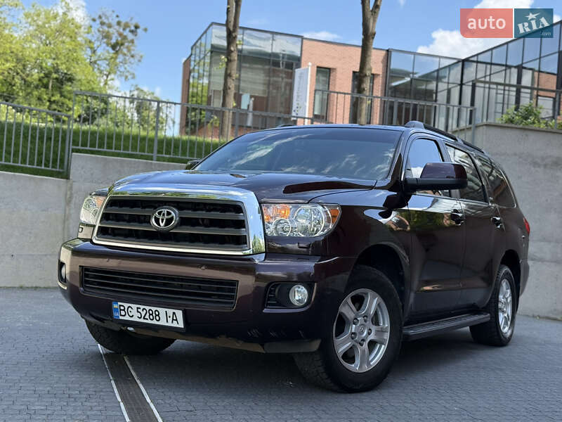 Toyota Sequoia 2015