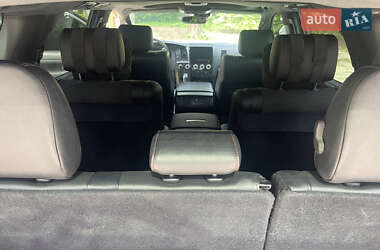 Позашляховик / Кросовер Toyota Sequoia 2021 в 