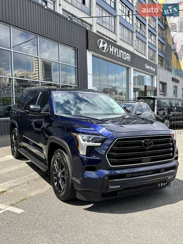 Toyota Sequoia 2024