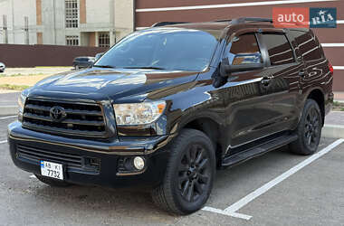 Внедорожник / Кроссовер Toyota Sequoia 2012 в 