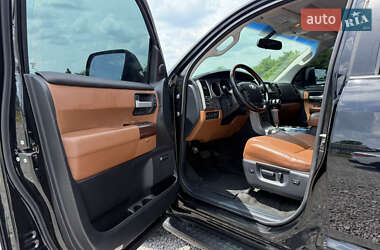 Внедорожник / Кроссовер Toyota Sequoia 2012 в 