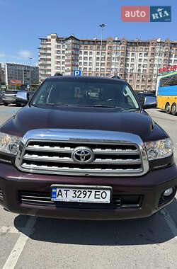 Внедорожник / Кроссовер Toyota Sequoia 2012 в Ивано-Франковске