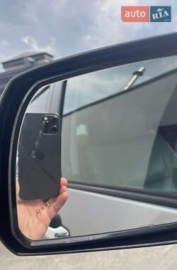 Внедорожник / Кроссовер Toyota Sequoia 2011 в 