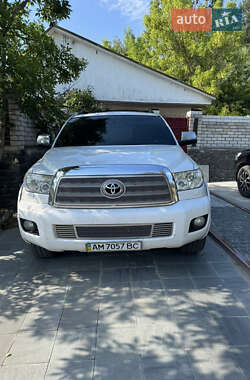 Внедорожник / Кроссовер Toyota Sequoia 2008 в Коростышеве