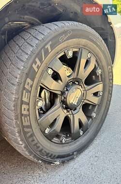 Внедорожник / Кроссовер Toyota Sequoia 2016 в 