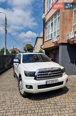 Позашляховик / Кросовер Toyota Sequoia 2015 в Чернівцях