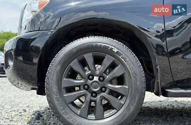 Внедорожник / Кроссовер Toyota Sequoia 2012 в 