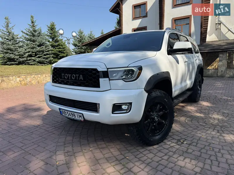 Toyota Sequoia 2018