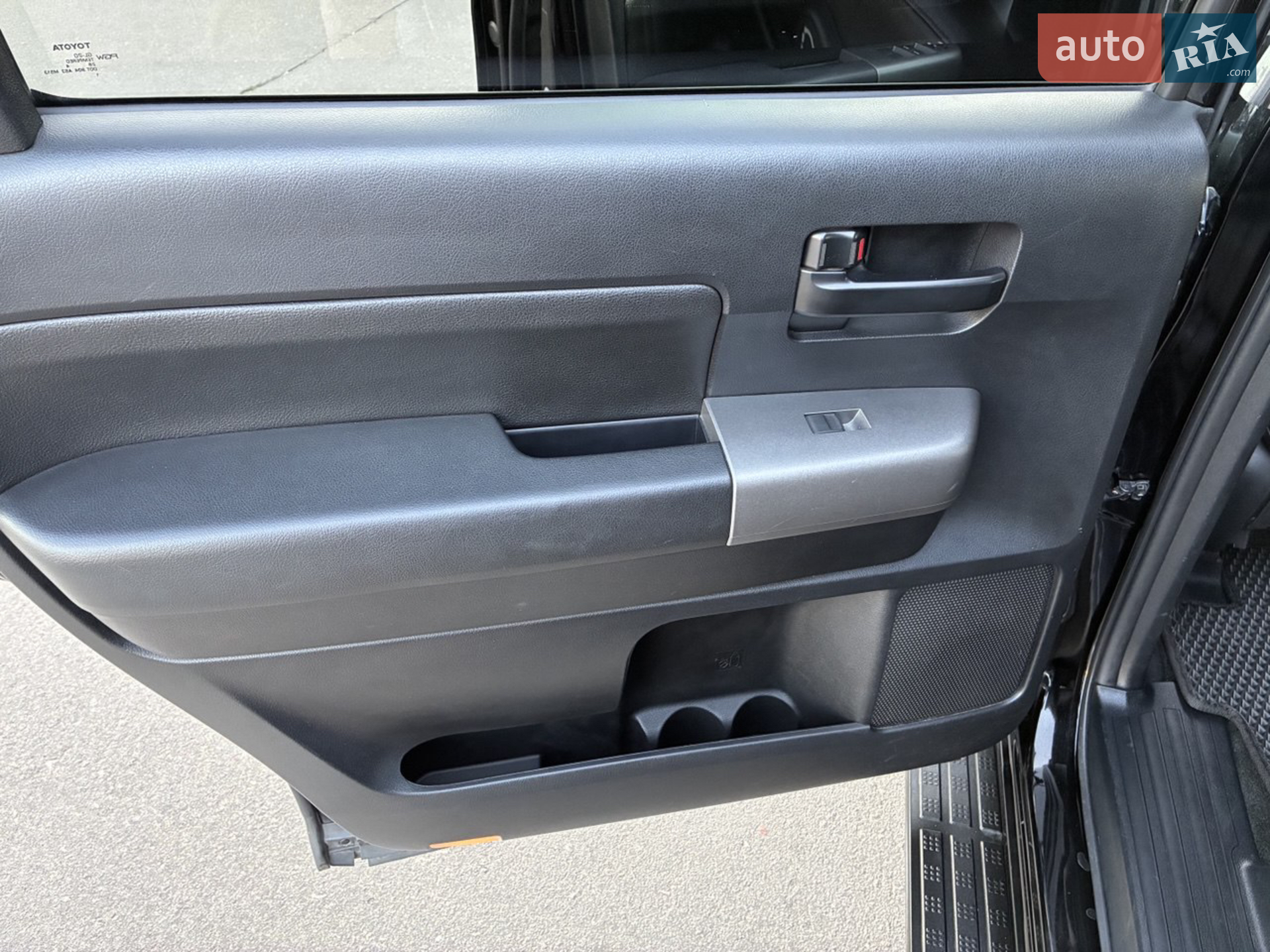 2014 Toyota Sequoia - мініатюра 33