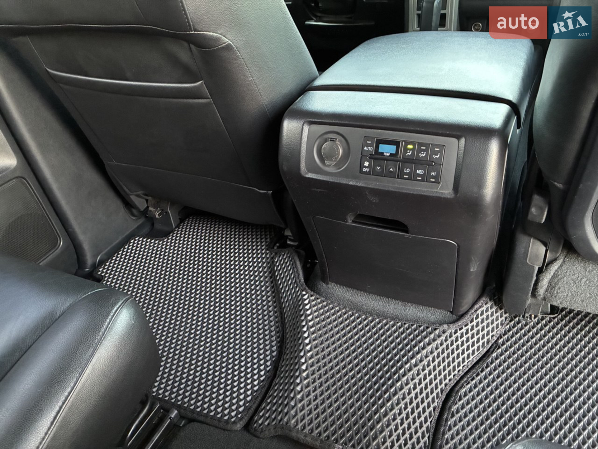 2014 Toyota Sequoia - мініатюра 53