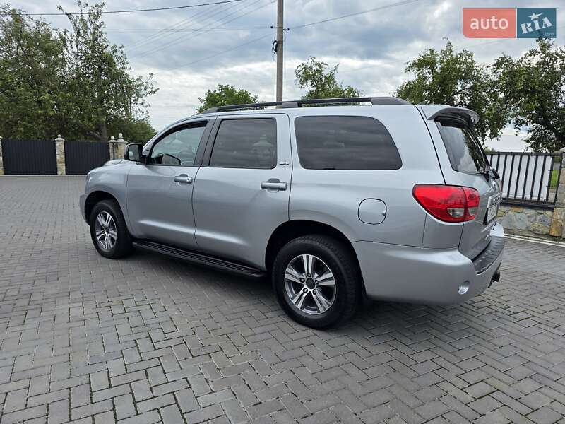 Позашляховик / Кросовер Toyota Sequoia 2014 в Коломиї фото 6 Позашляховик / Кросовер Toyota Sequoia 2014 в Коломиї