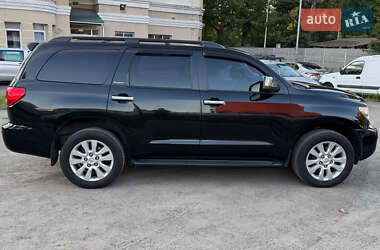 Внедорожник / Кроссовер Toyota Sequoia 2008 в 