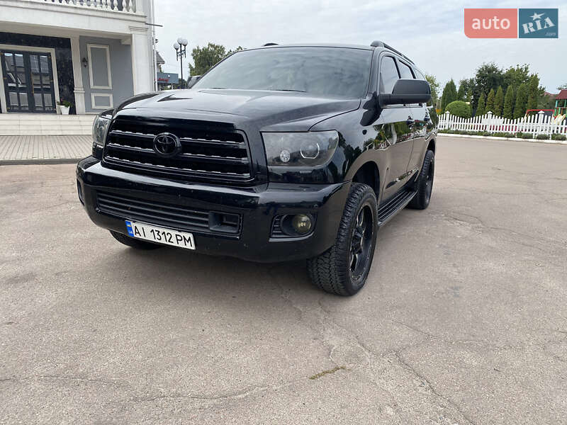 Позашляховик / Кросовер Toyota Sequoia 2012 в Києві