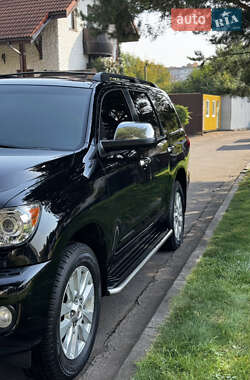 Внедорожник / Кроссовер Toyota Sequoia 2008 в 