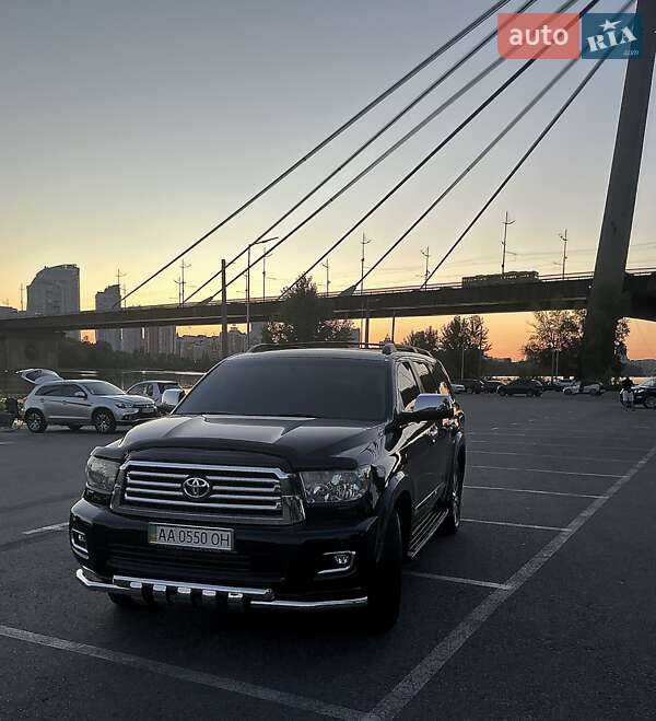Toyota Sequoia 2008