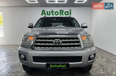 Внедорожник / Кроссовер Toyota Sequoia 2016 в Одессе