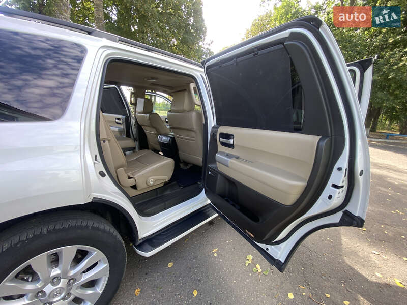 Позашляховик / Кросовер Toyota Sequoia 2008 в Вінниці