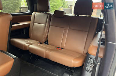 Позашляховик / Кросовер Toyota Sequoia 2018 в 