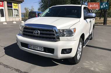 Позашляховик / Кросовер Toyota Sequoia 2013 в Дніпрі