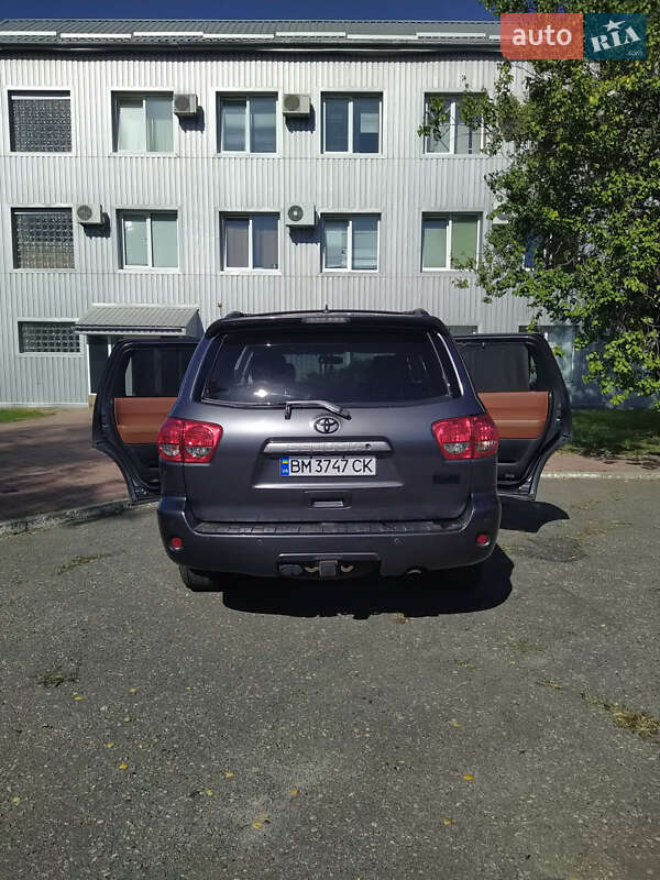 Позашляховик / Кросовер Toyota Sequoia 2012 в Сумах