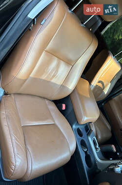 Внедорожник / Кроссовер Toyota Sequoia 2011 в 