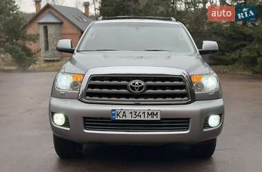 Внедорожник / Кроссовер Toyota Sequoia 2016 в Трускавце