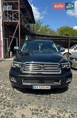 Внедорожник / Кроссовер Toyota Sequoia 2014 в Харькове