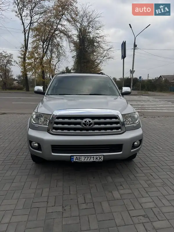 Toyota Sequoia