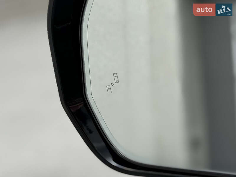 Внедорожник / Кроссовер Toyota Sequoia 2025 в Киеве