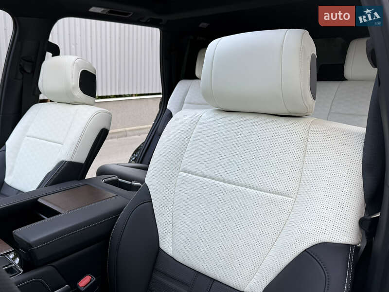 Внедорожник / Кроссовер Toyota Sequoia 2025 в Киеве