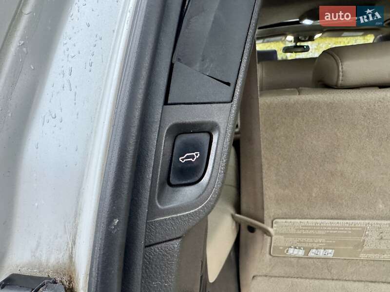 Внедорожник / Кроссовер Toyota Sequoia 2008 в Киеве