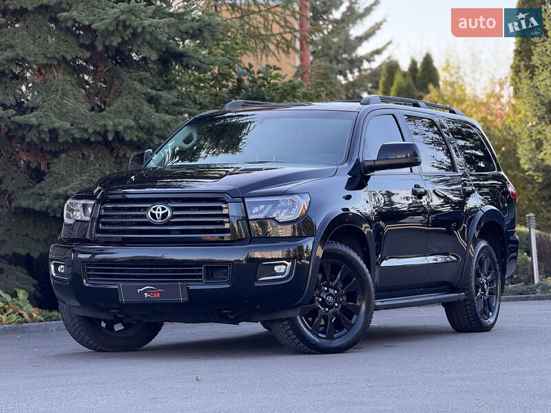 Toyota Sequoia 2011