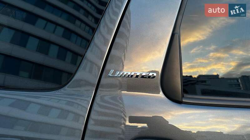 Внедорожник / Кроссовер Toyota Sequoia 2015 в Одессе фото 9 Внедорожник / Кроссовер Toyota Sequoia 2015 в Одессе