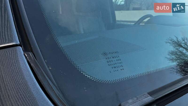 Внедорожник / Кроссовер Toyota Sequoia 2015 в Одессе фото 13 Внедорожник / Кроссовер Toyota Sequoia 2015 в Одессе